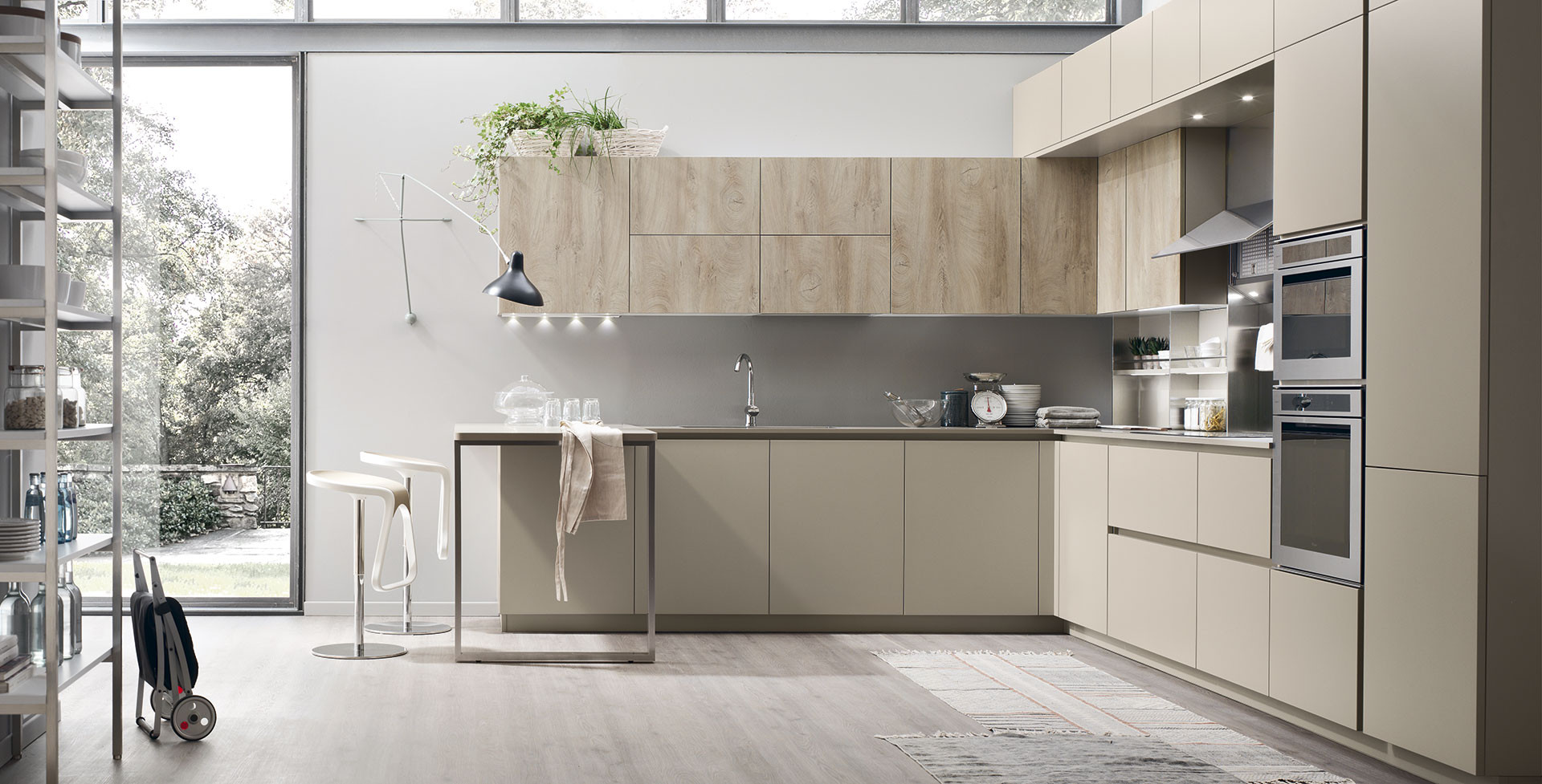 Lounge Shellsystem Laccato Beige Ecru 084 / Tiglio Silver dek 809  