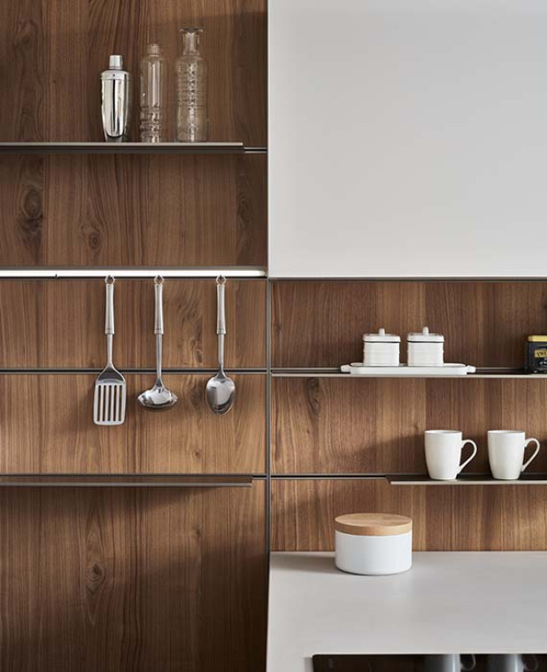 Armonia-particolare-boiserie-groove-Veneta-Cucine.jpg