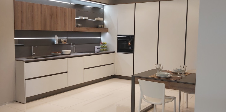 Veneta Cucine - Start Time J Pro