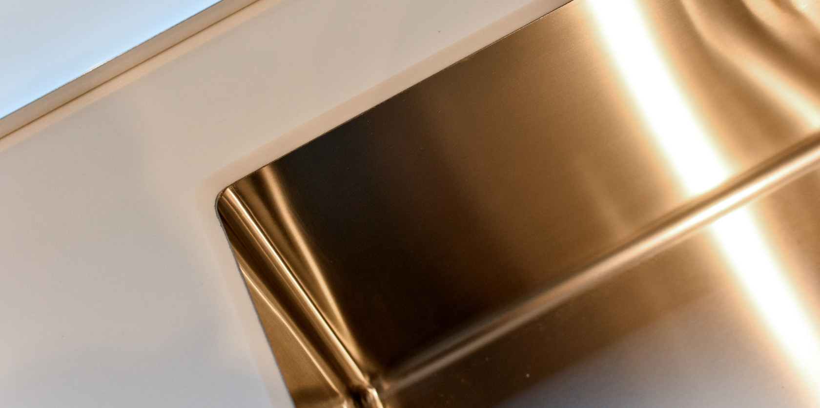 Lounge laccato lucido