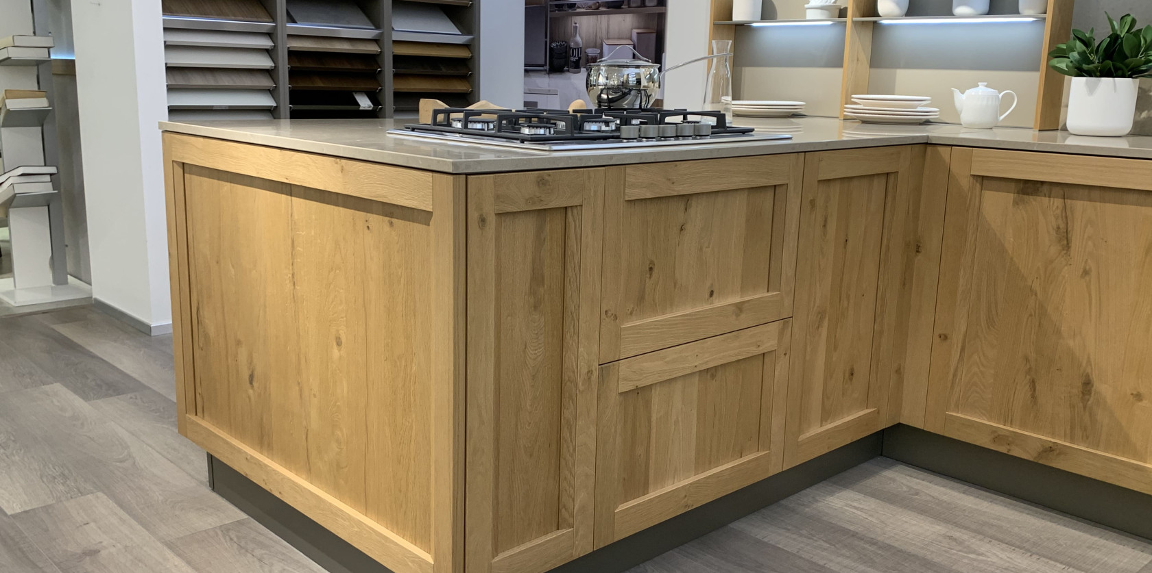 Cucina con penisola modello MILANO