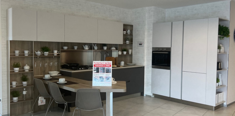 VENETA CUCINE - START TIME J