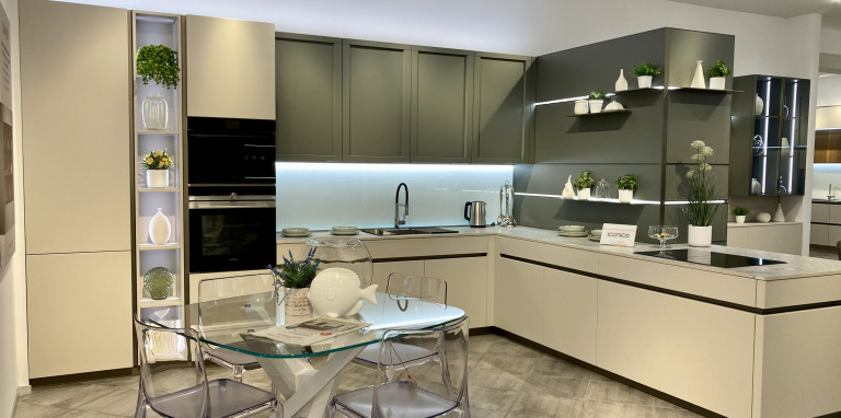 VENETA CUCINE - ICONICA 