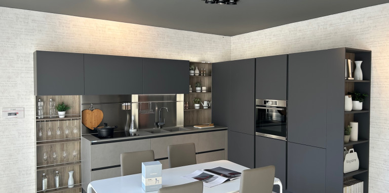 VENETA CUCINE-START J