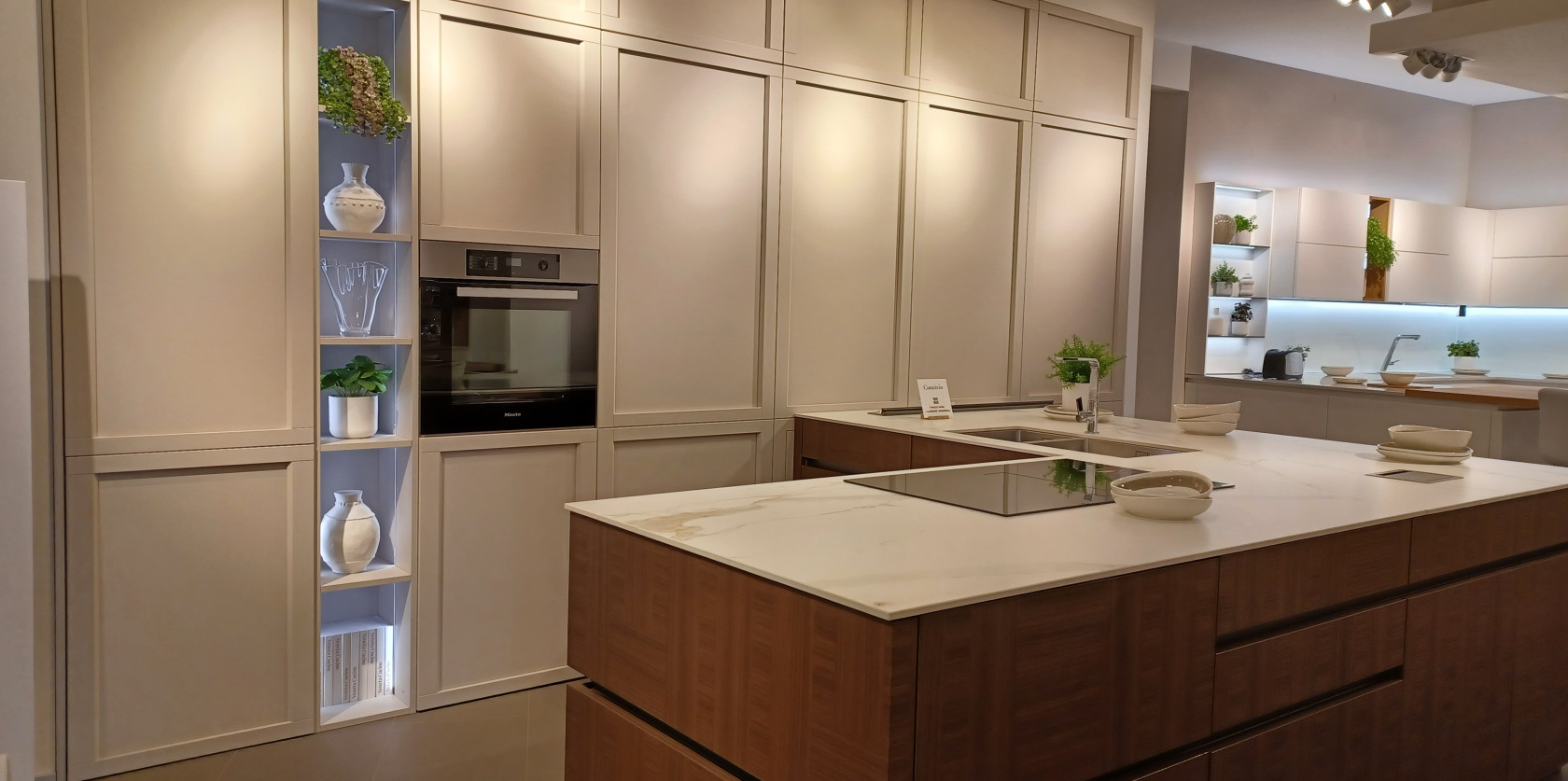 Veneta Cucine-Iconica & Convivio 