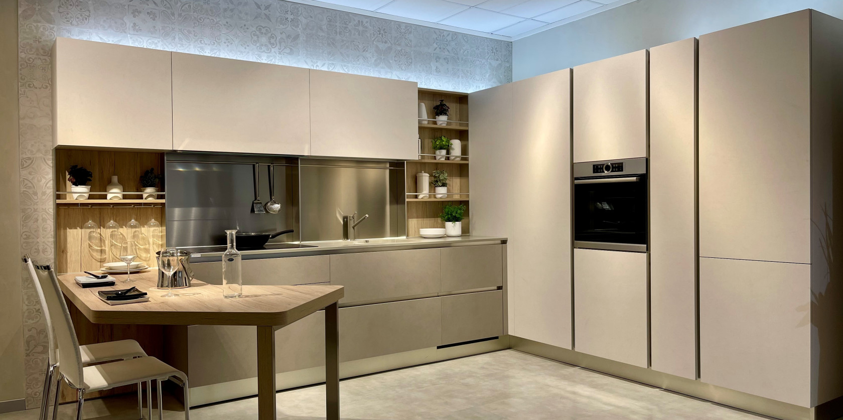 VENETA CUCINE - START TIME J