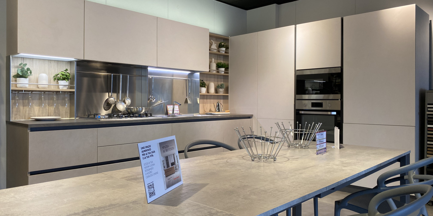 VENETA CUCINE - START TIME J