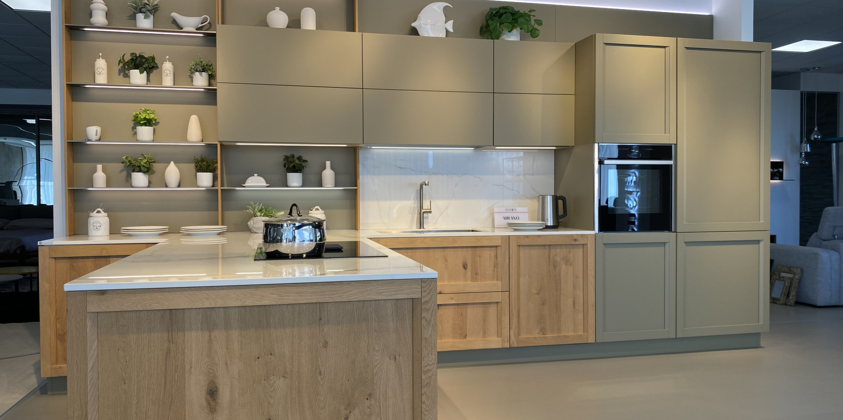 VENETA CUCINE - MILANO