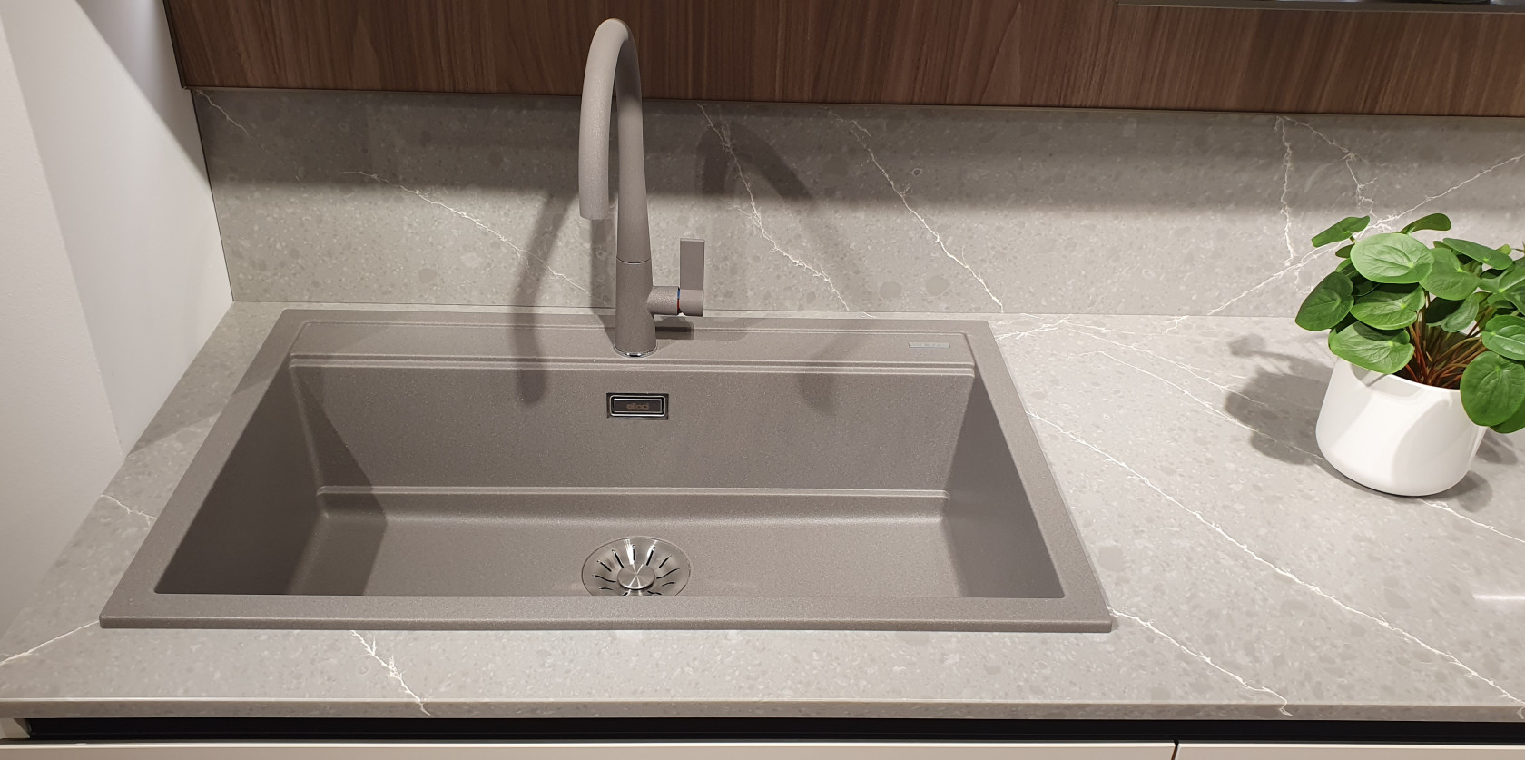 Veneta Cucine - modello Start Time J Pro