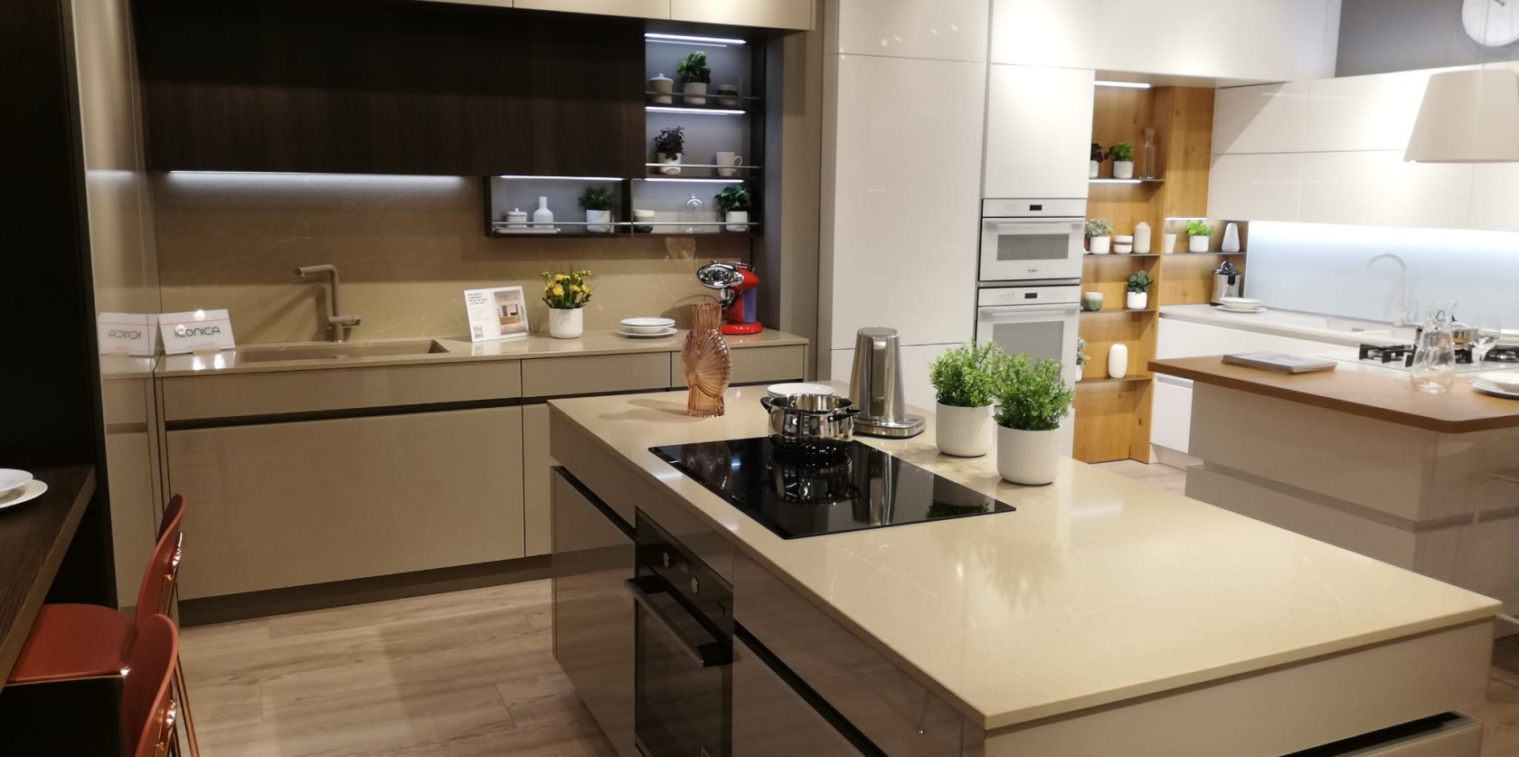 Veneta Cucine - Iconica Vetro