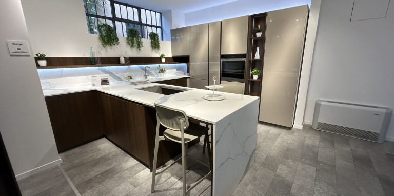 VENETA CUCINE - LOUNGE VETRO