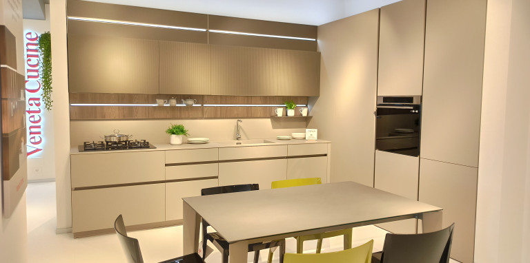 Veneta Cucine - Iconica Fenix