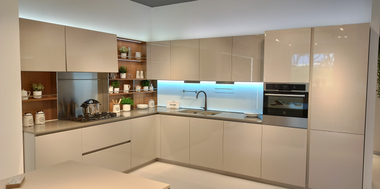 Veneta Cucine - Lounge Laccata