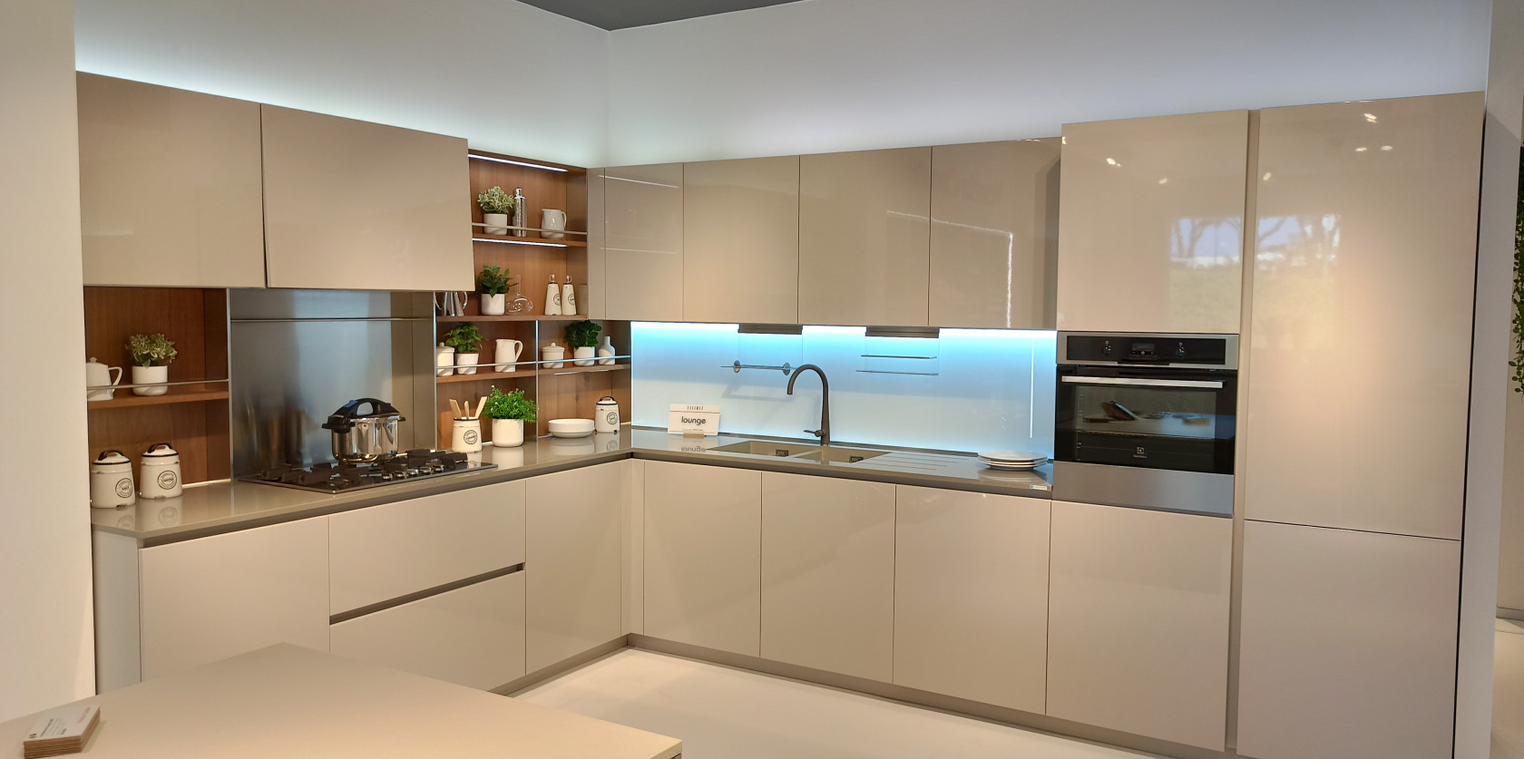 Veneta Cucine - Lounge Laccata