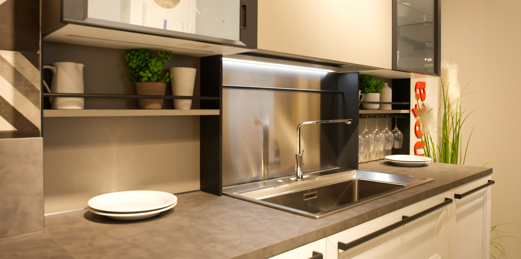 Veneta Cucine - Modello Tablet Metropolitan