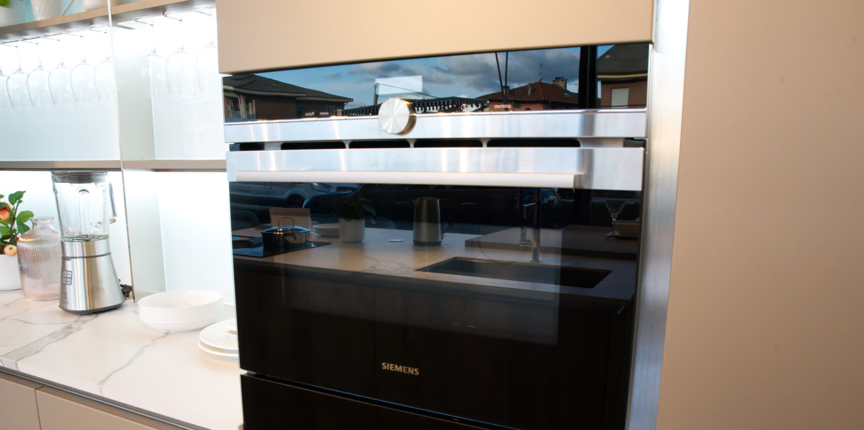 Veneta Cucine - Modello Lounge Vetro