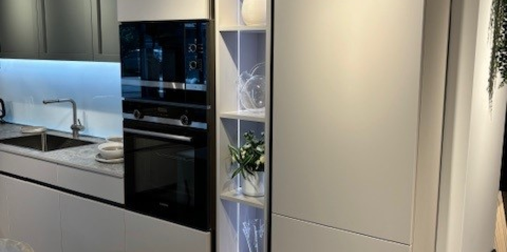 VENETA CUCINE - ICONICA