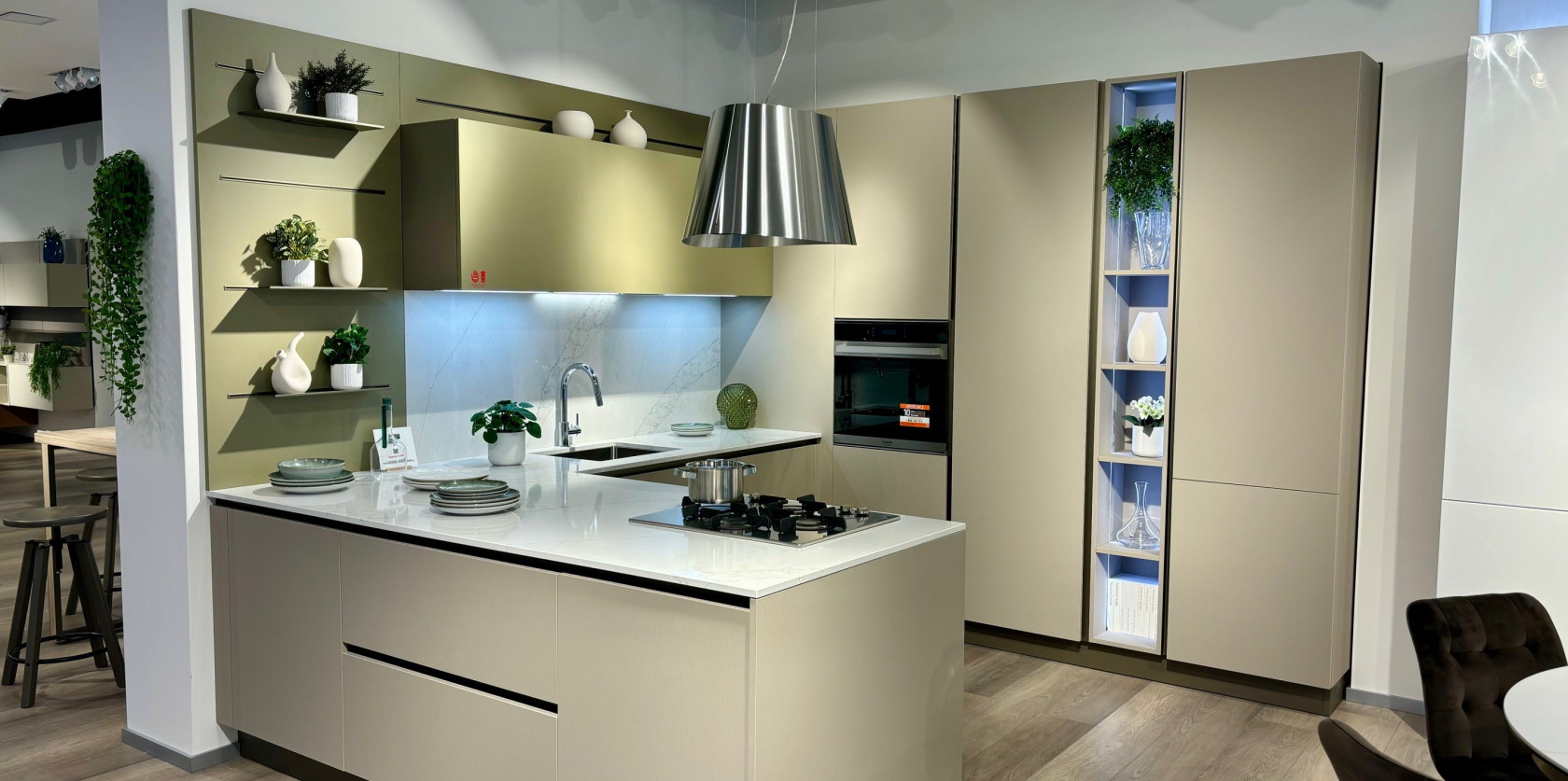 VENETA CUCINE - START TIME J