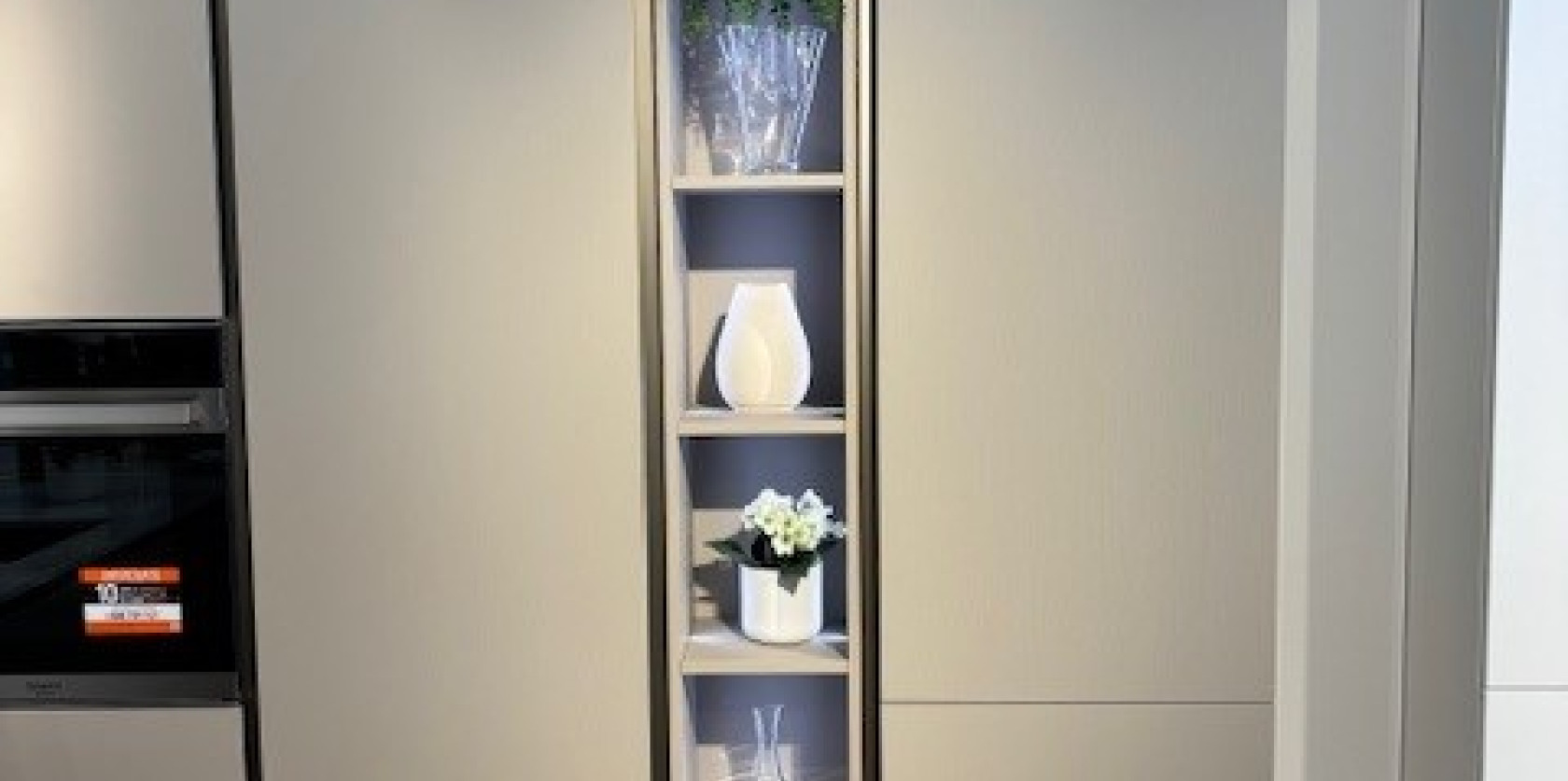 VENETA CUCINE - START TIME J