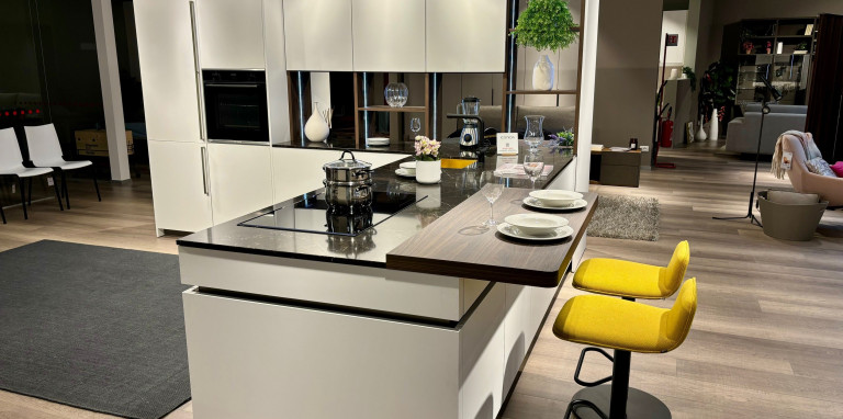 VENETA CUCINE - ICONICA