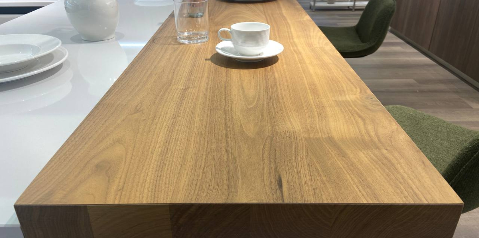 Cucina con penisola modello RIFLEX