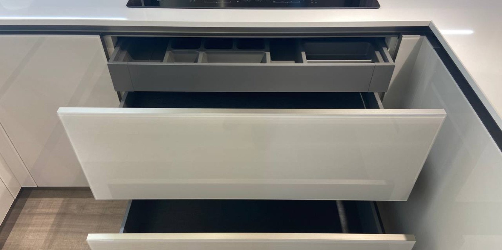 Cucina con penisola modello RIFLEX