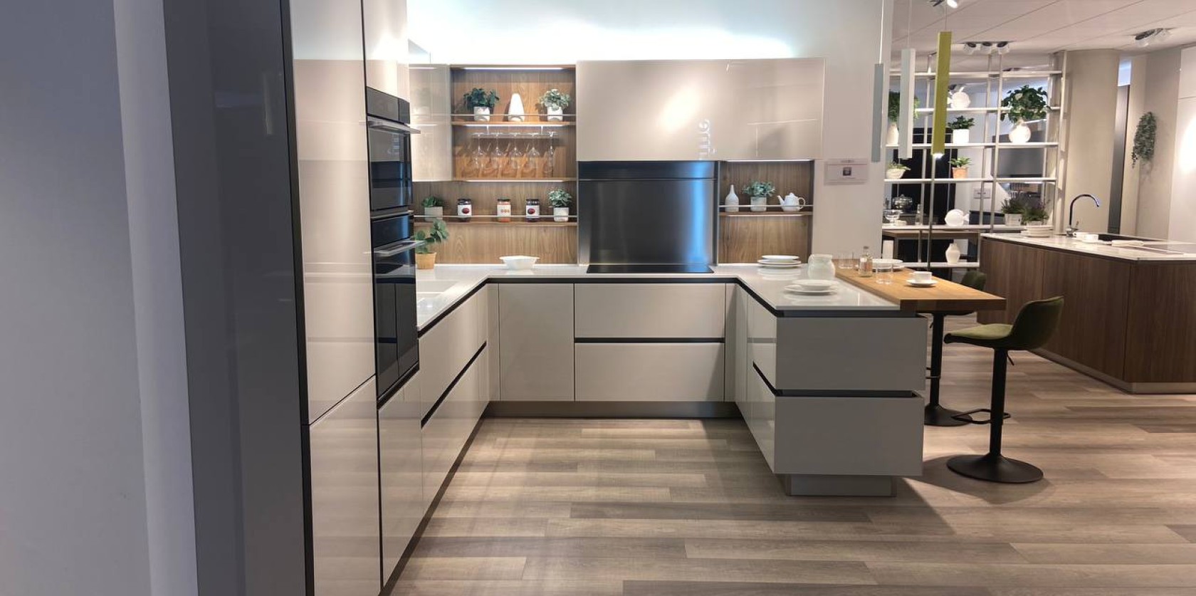 Cucina con penisola modello RIFLEX