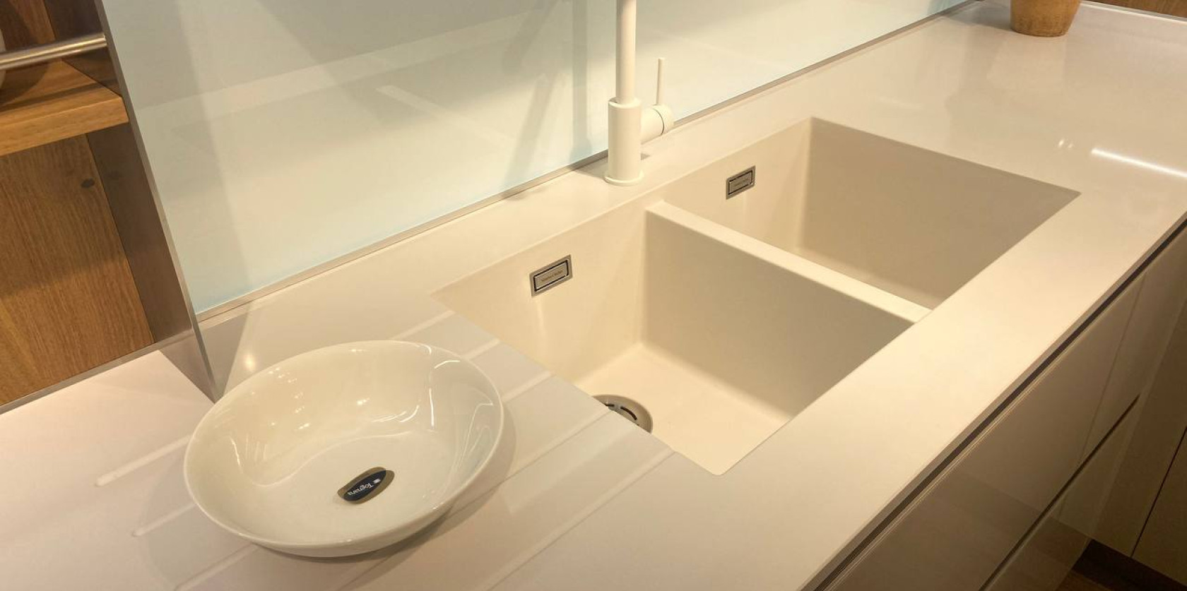 Cucina con penisola modello RIFLEX