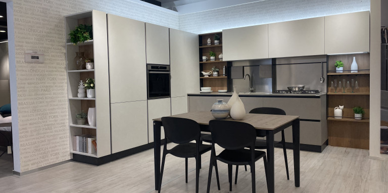 Start J - Veneta Cucine