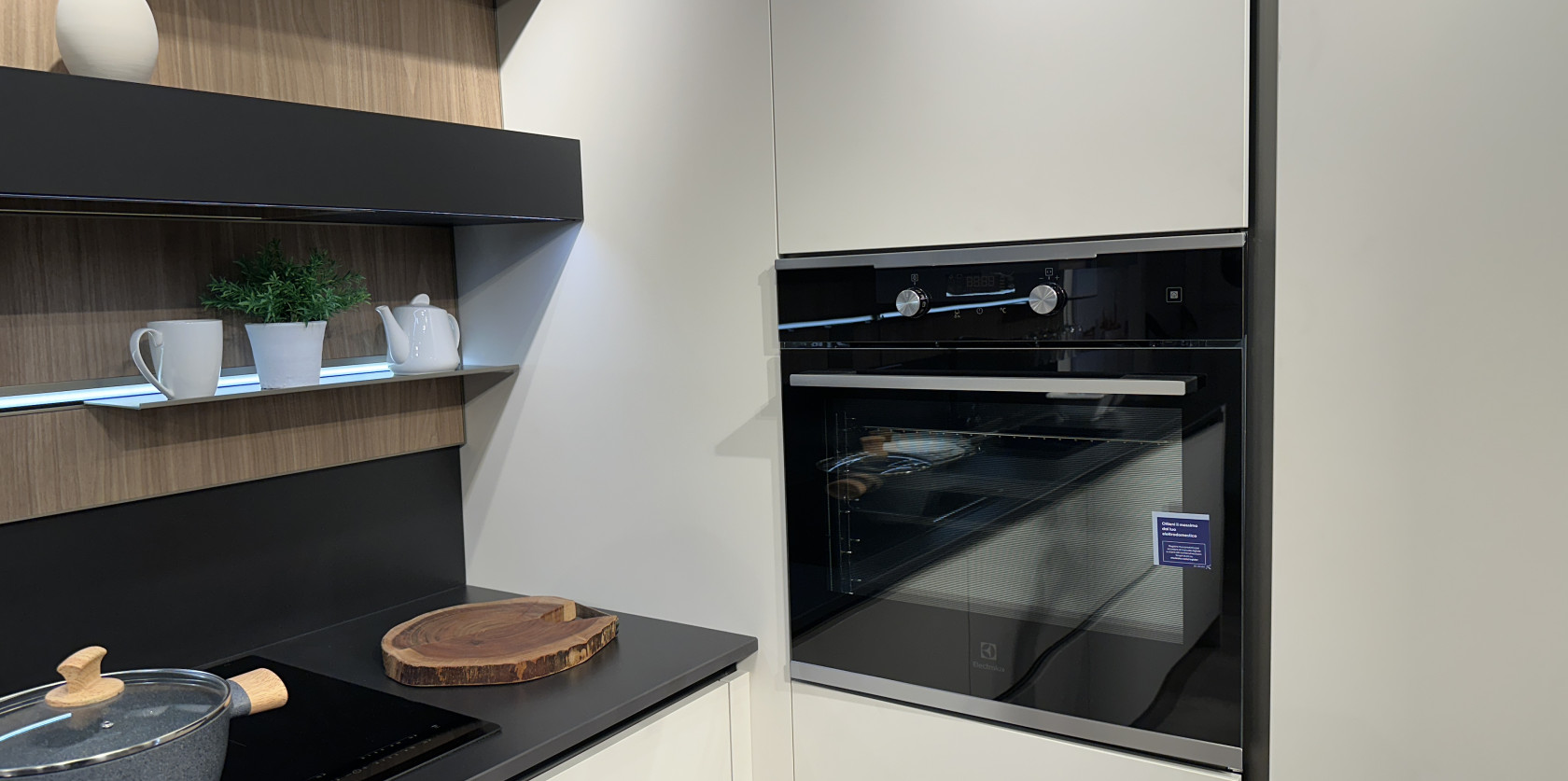 Veneta Cucine - Modello Start Time J 2