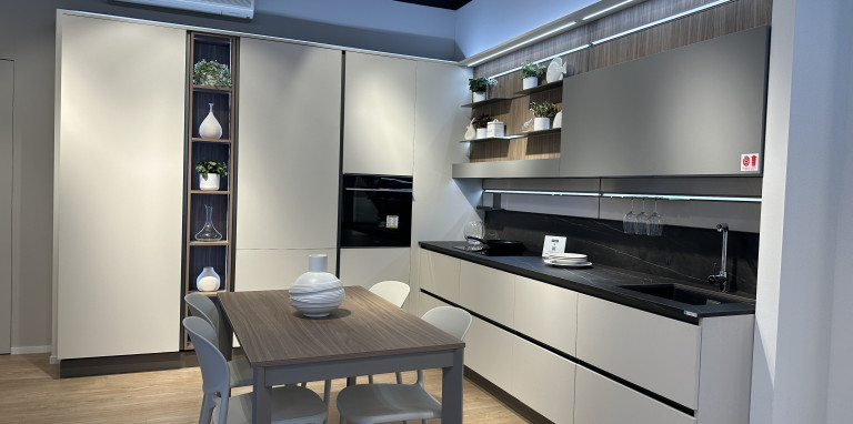 Veneta Cucine  Start Time J