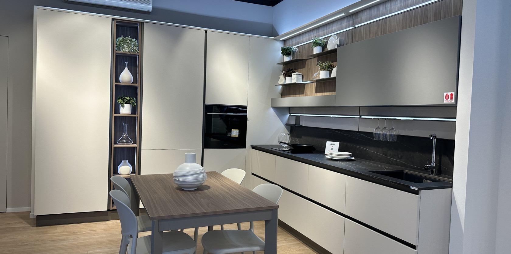 Veneta Cucine  Start Time J