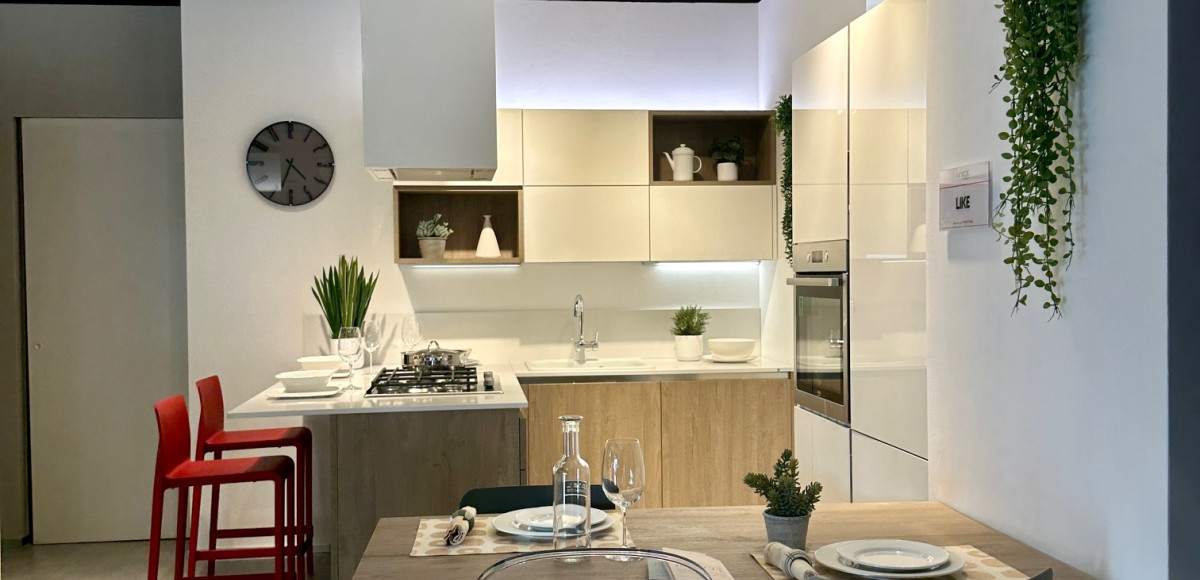 VENETA CUCINE MODELLO LIKE GO