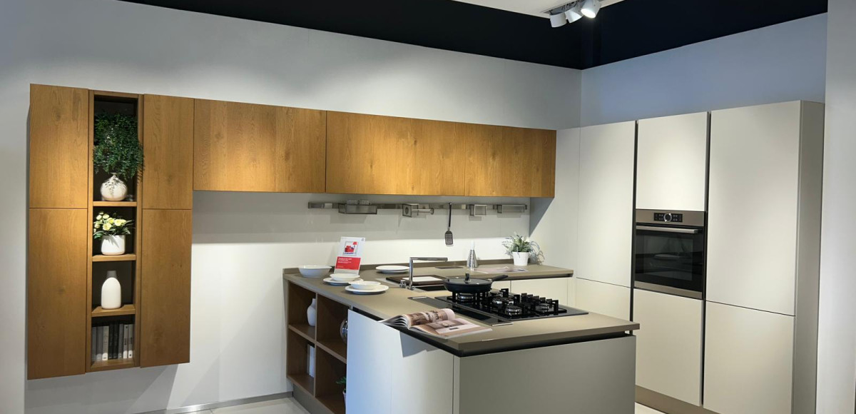 VENETA CUCINE MODELLO OYSTER PRO 