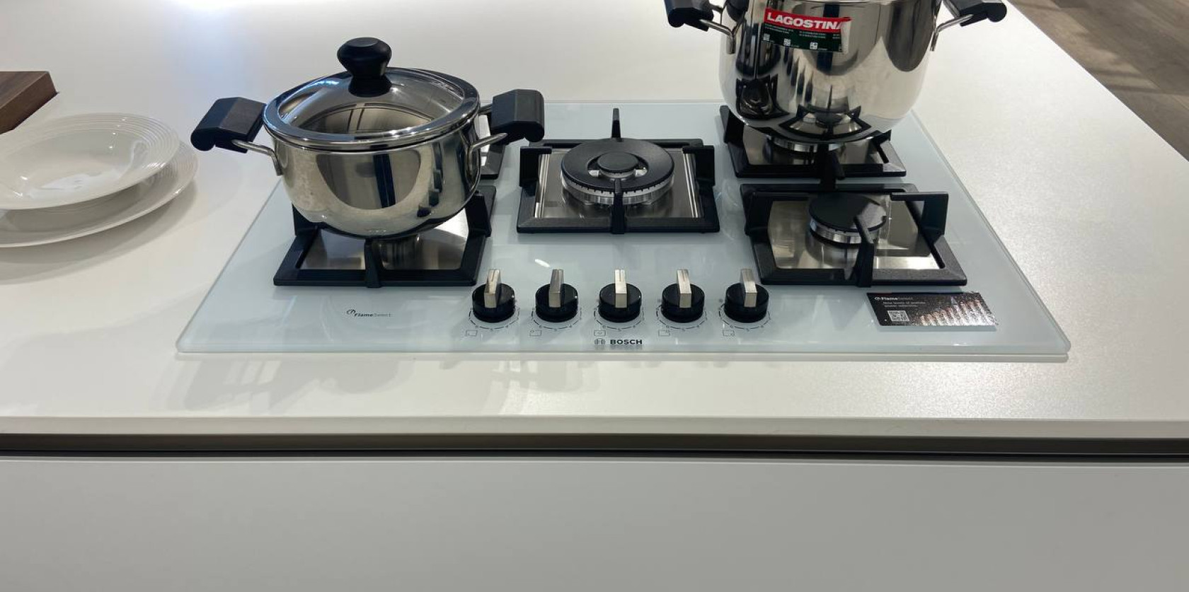 Cucina con isola modello OYSTER PRO