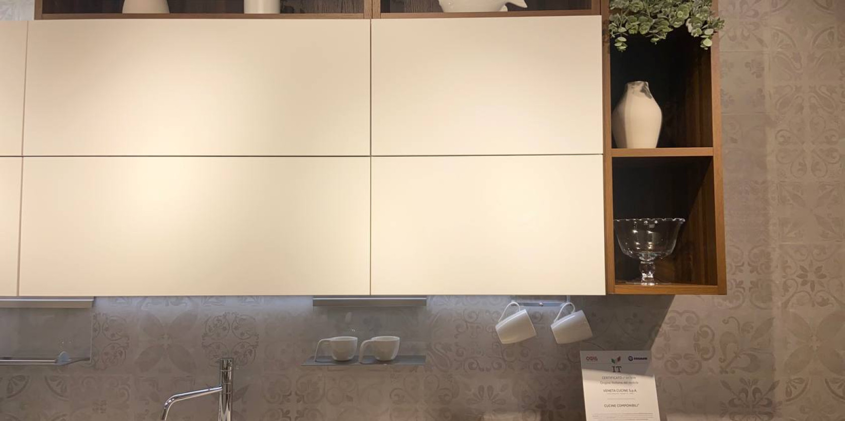 Cucina con isola modello OYSTER PRO