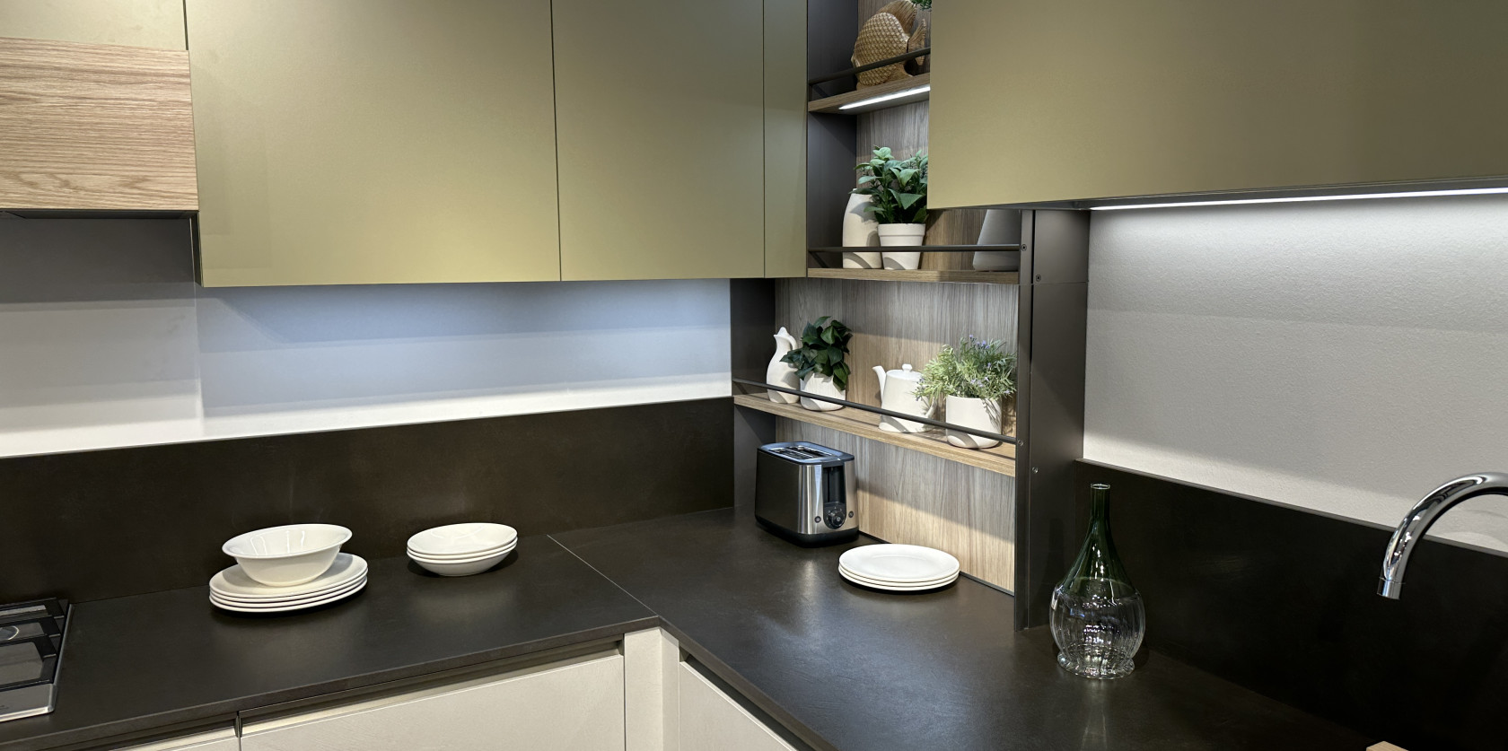 Veneta Cucine - modello Start Time Presa