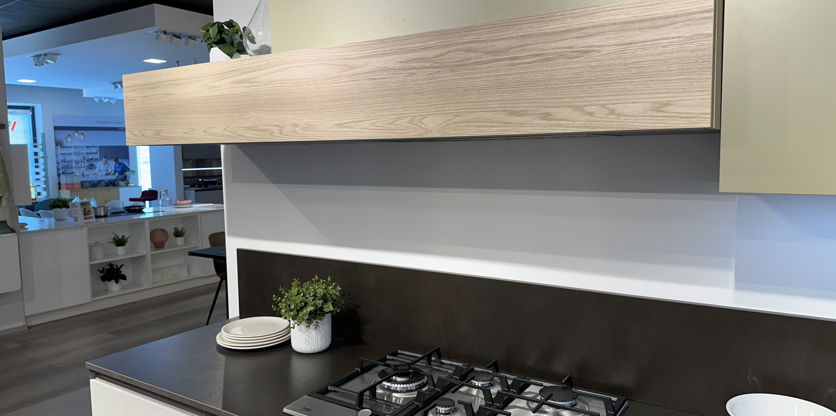 Veneta Cucine - modello Start Time Presa