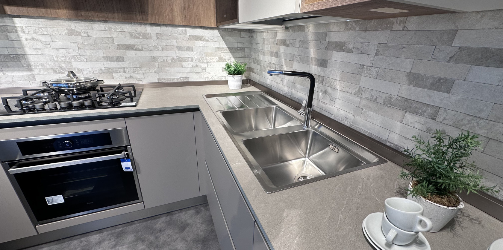 Veneta Cucine - Modello Oyster Pro