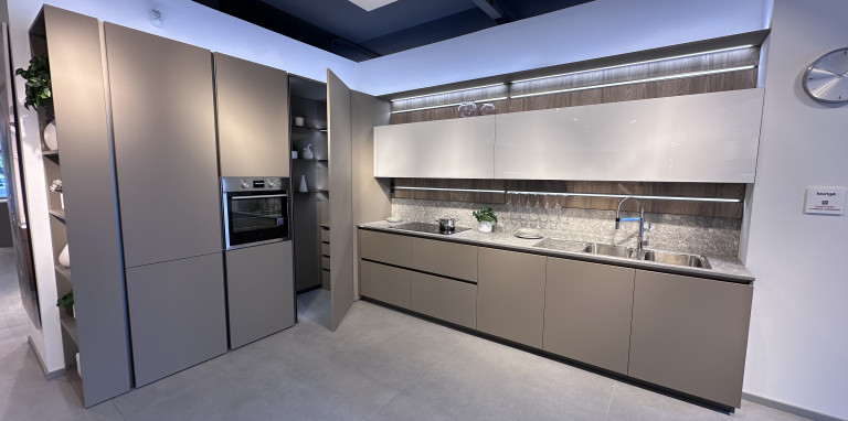 Veneta Cucine - Modello Lounge