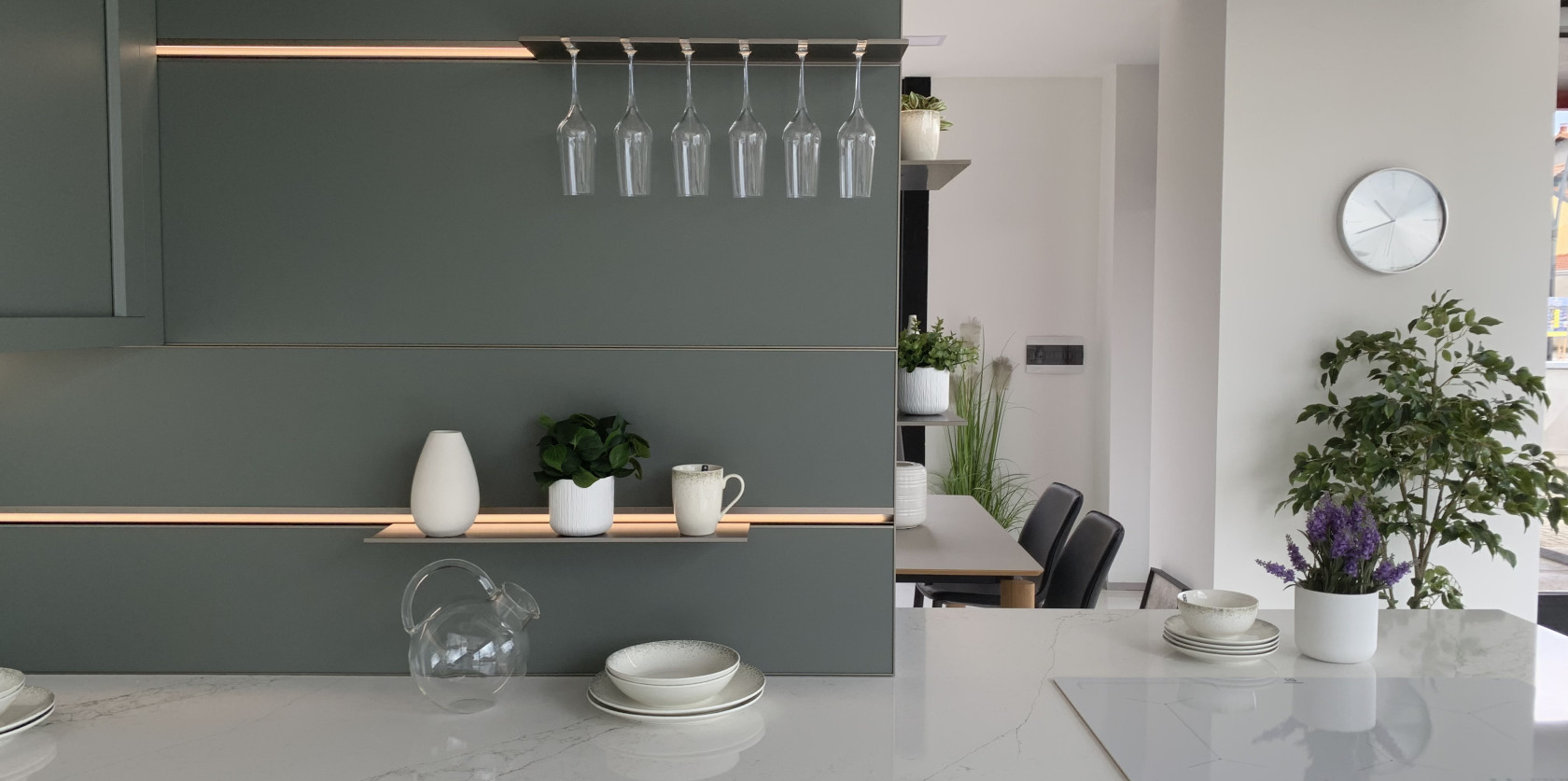 Veneta Cucine - Modello Lounge + Convivio