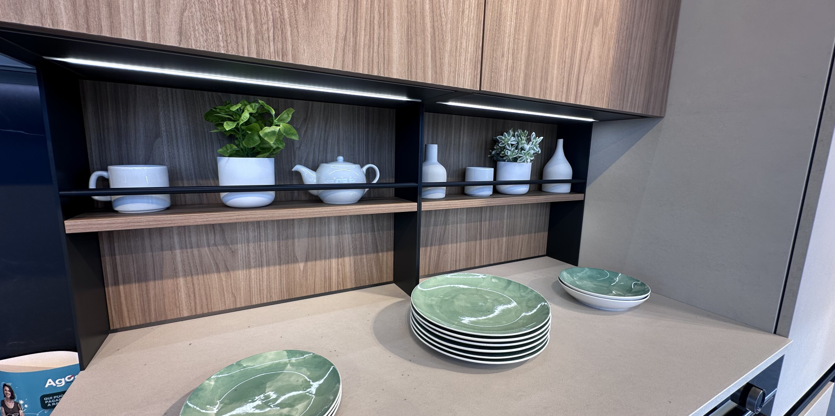 Veneta Cucine - Modello Start Time Presa