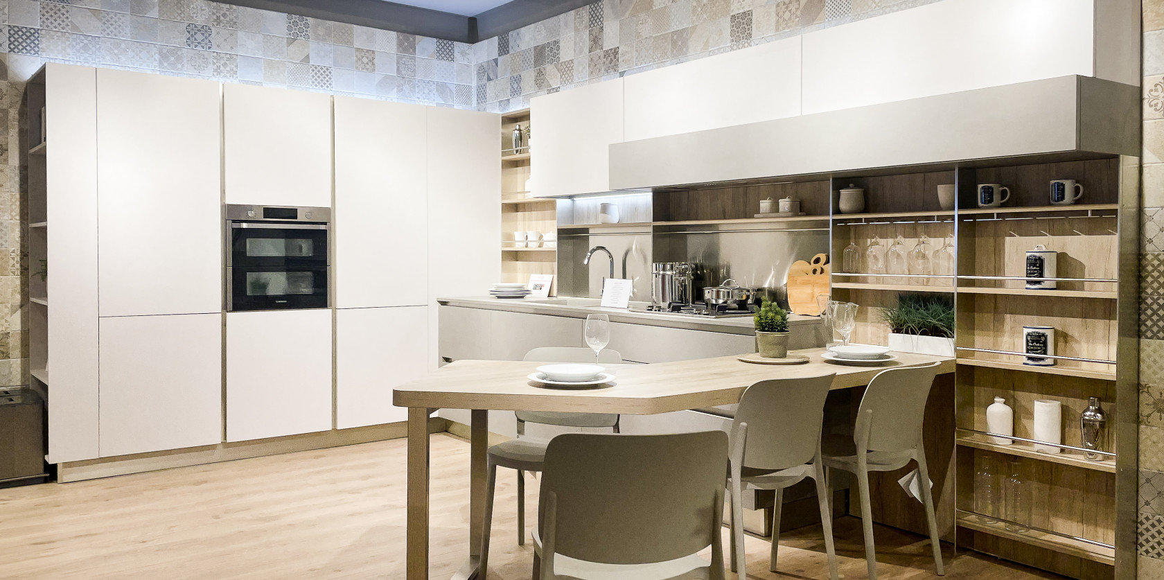 VENETA CUCINE START TIME J