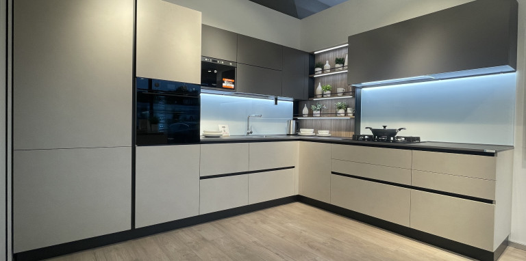 Start J - Veneta Cucine