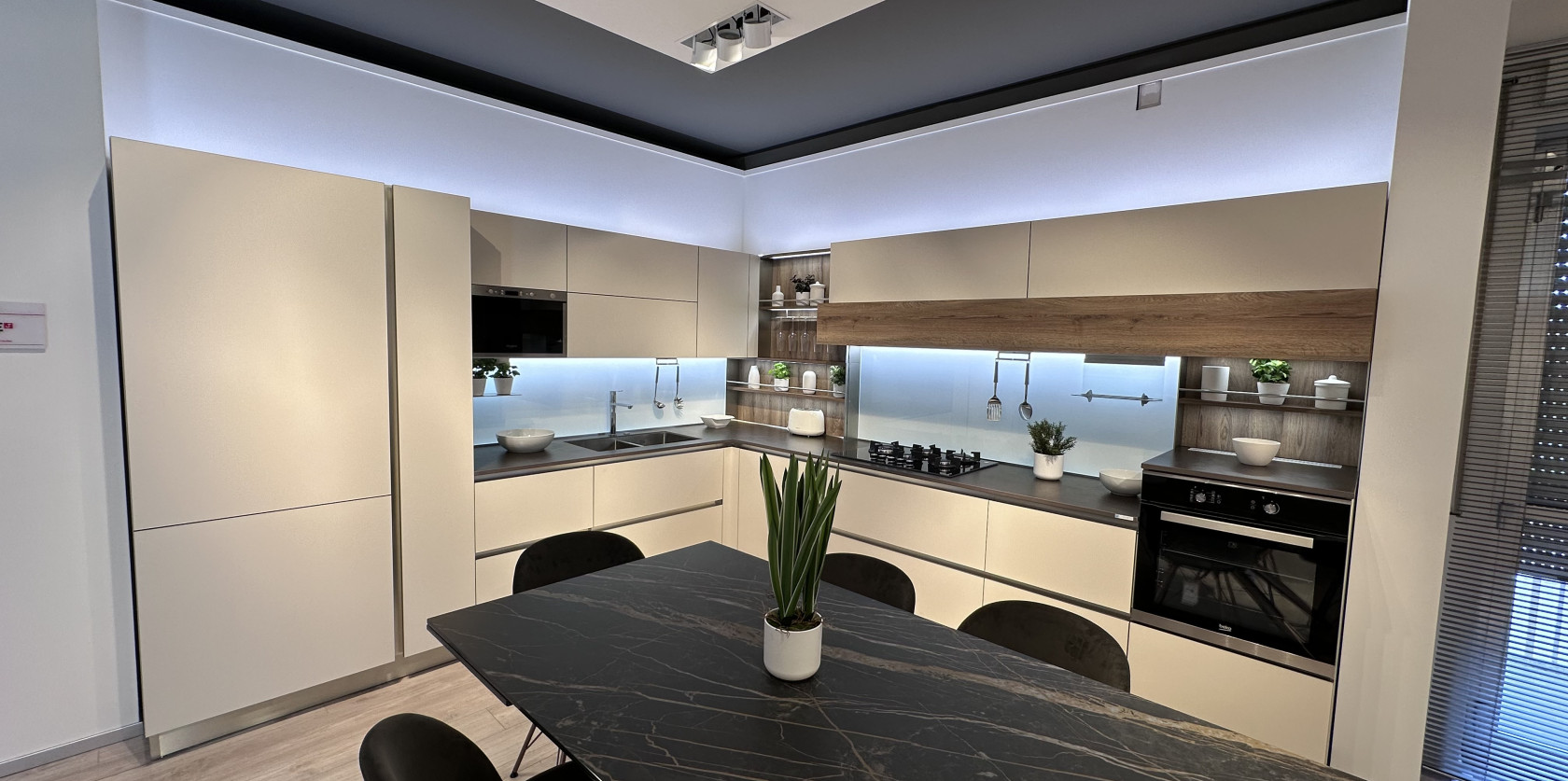 Veneta Cucine - Modello Like J