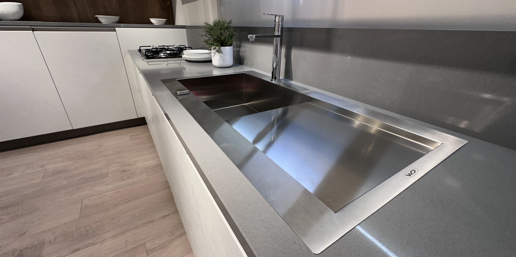 Veneta Cucine - Modello Start Time Presa