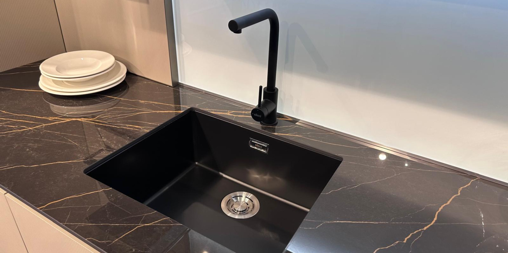 Veneta Cucine - Modello Like J