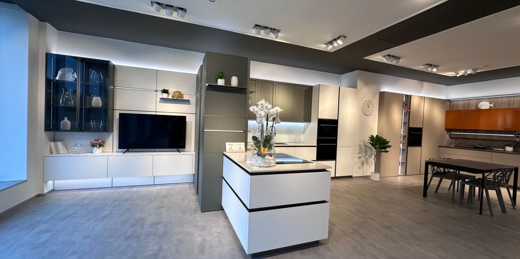 Veneta Cucine - Modello Lounge - Convivio