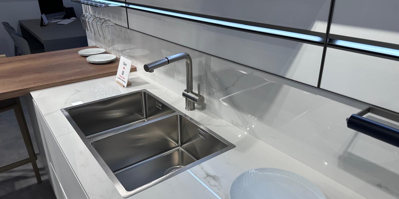 Veneta Cucine - Modello Oyster Pro