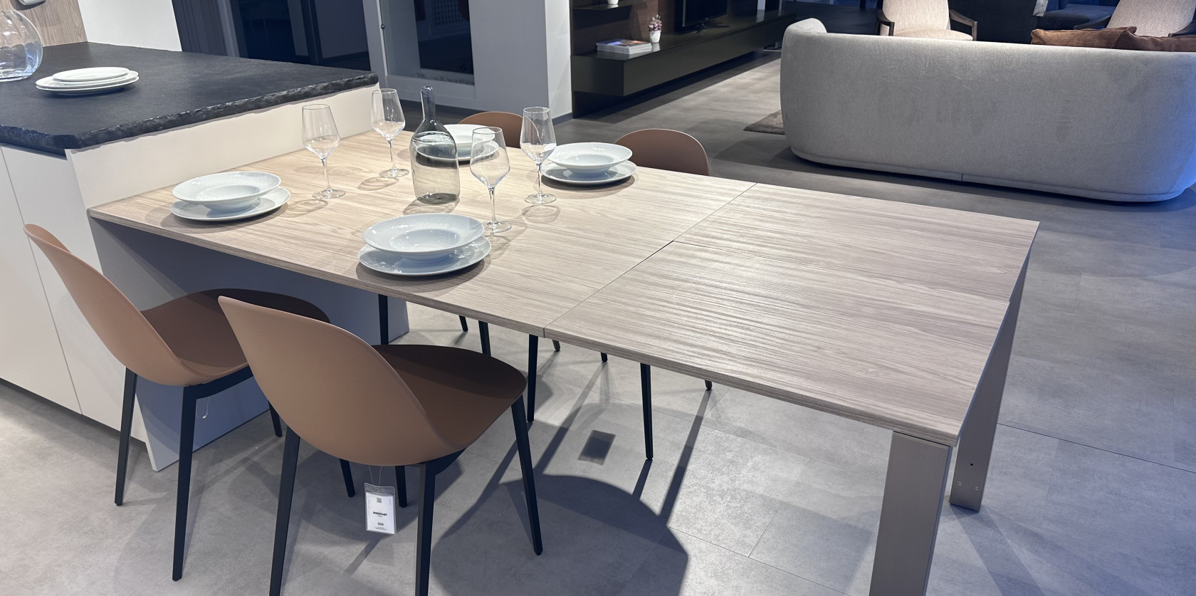 LOUNGE LACCATA OPACA